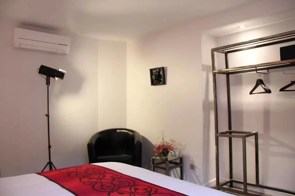 Hotel Des Arts Toulouse 3*,  France